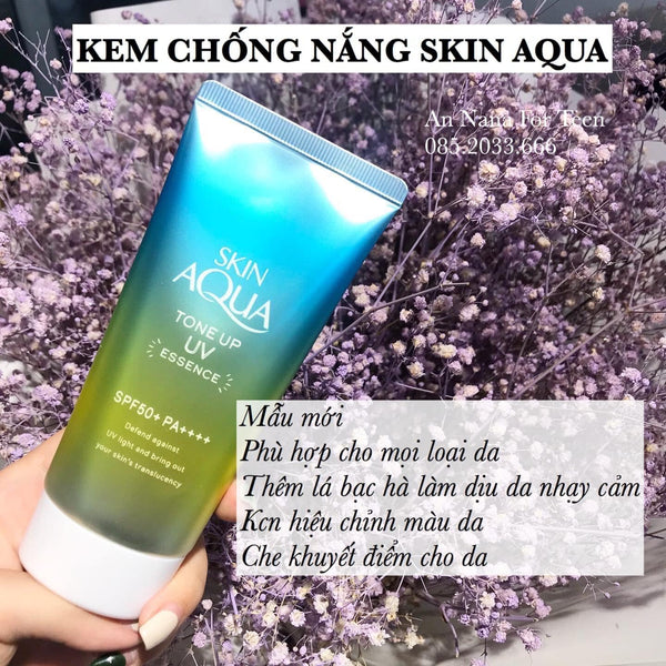 Kem chống nắng Skin Aqua Tone Up UV Essence SPF 50+ PA++++