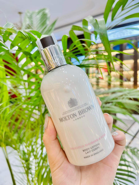 Sữa Dưỡng Thể Cao Cấp Molton Brown Body Lotion 300ml